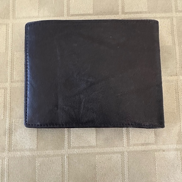 Black Wallet - Picture 5 of 6
